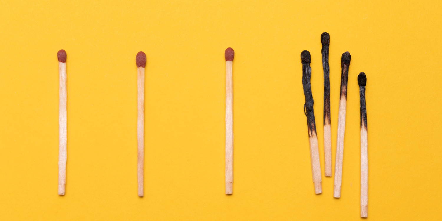 canva 7 Streichhölzer, davon sind 4 bereits abgebrannt